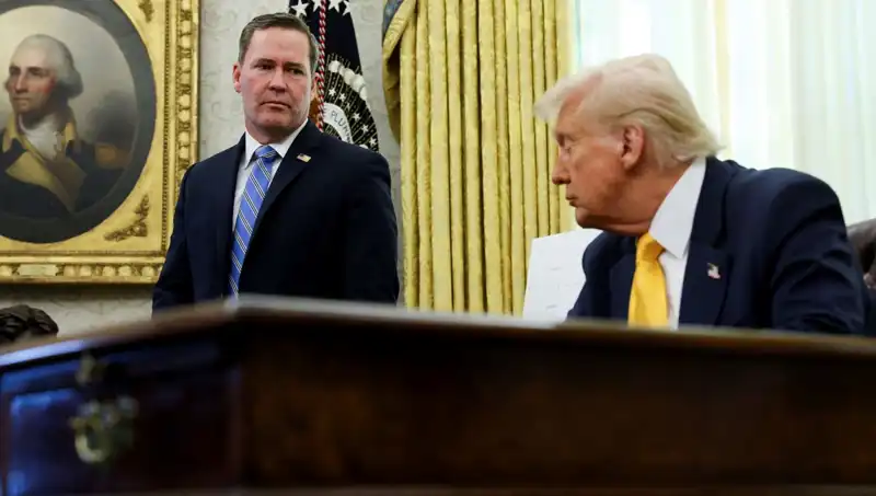 Trump'ın Danışmanı, ABD Savaş Planı Sızıntısı İçin Sorumluluğu Üstlendi