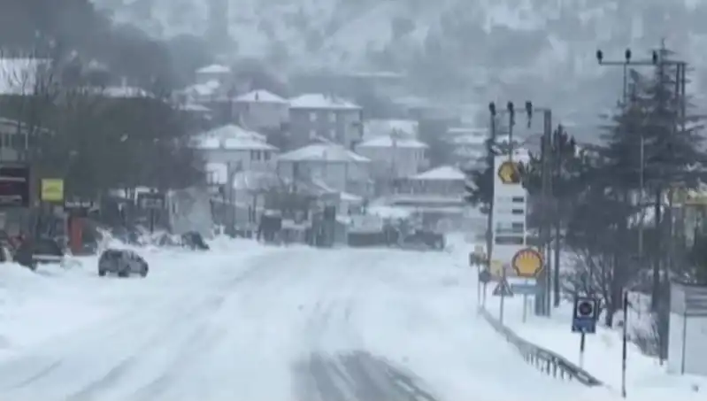 Sertavul Geçidi'nde Kar ve Sis, Ulaşıma Engel Oldu!