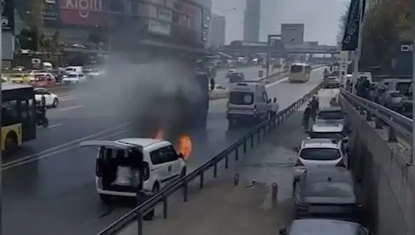 Yanan Araçta TOMA ile Anlık Müdahale: Şok Eden Görüntüler