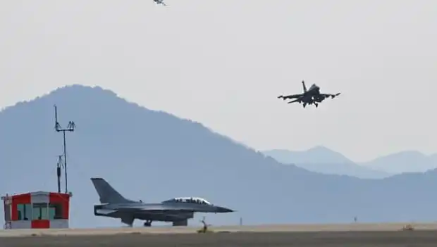 Güney Kore'de Askeri Tatbikat Kaosu: Savaş Uçağı Yanlışlıkla Köyü Bombaladı