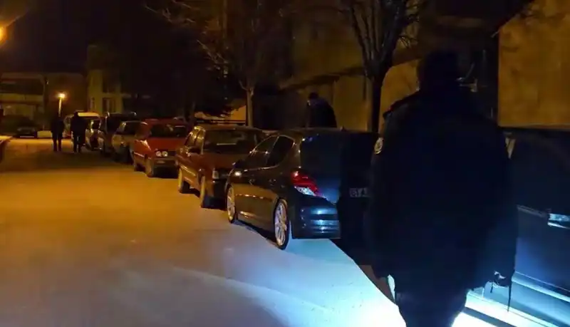 Park Halindeki Araçları Çizen Hırsız Çetesi, Şehirde Korku Saçtı!