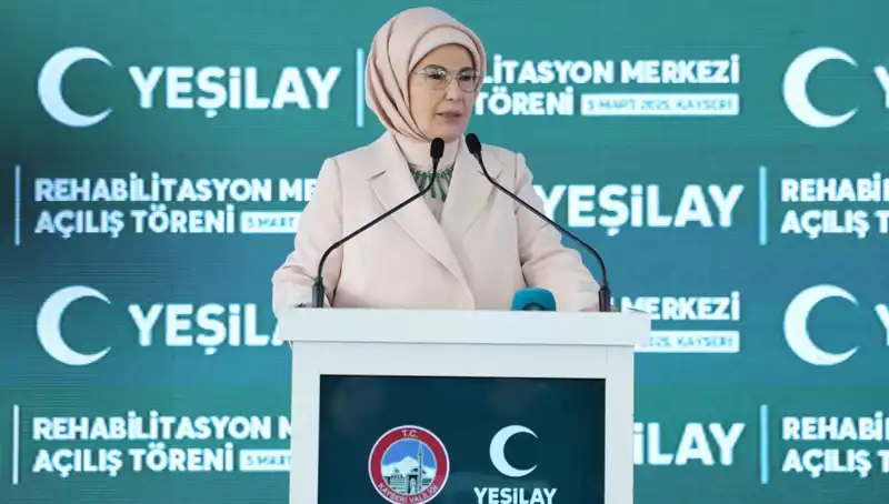 Emine Erdoğan'dan Bağımlılıkla Mücadeleye Önemli Destek Mesajı