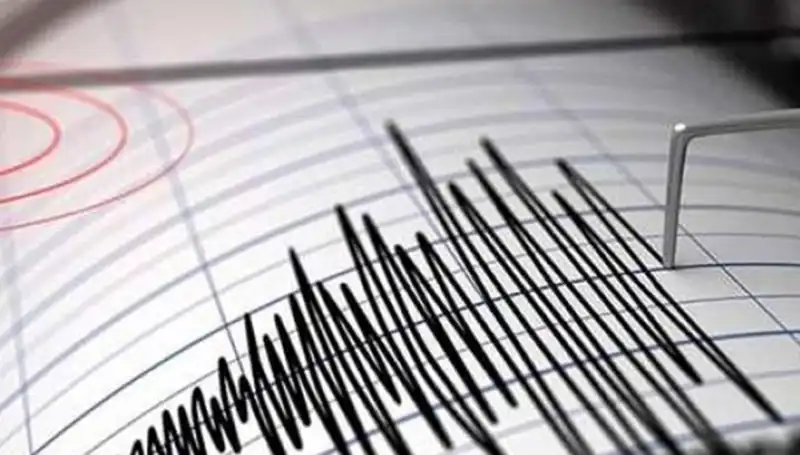 Sındırgı’da Beklenmedik Deprem: 4.3 Büyüklüğündeki Sarsıntı Panik Yaratıyor