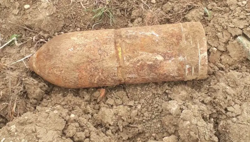 Çanakkale'de Tarihi Top Mermisi Bulundu: Güvenlik Önlemleri Alındı