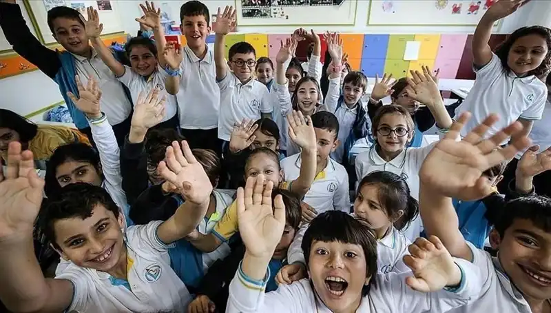 9 Günlük Tatile Veda! Okul Zilleri Yeniden Çalıyor