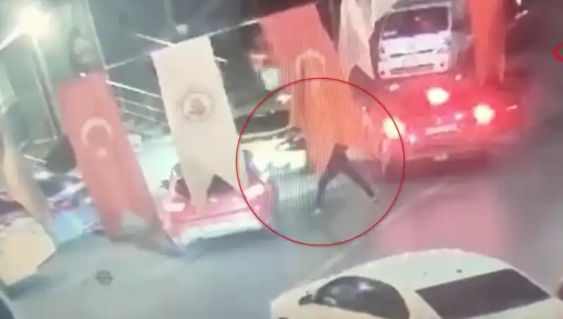 Genç Otomobildeki Korkunç Saldırının Detayları Ortaya Çıktı