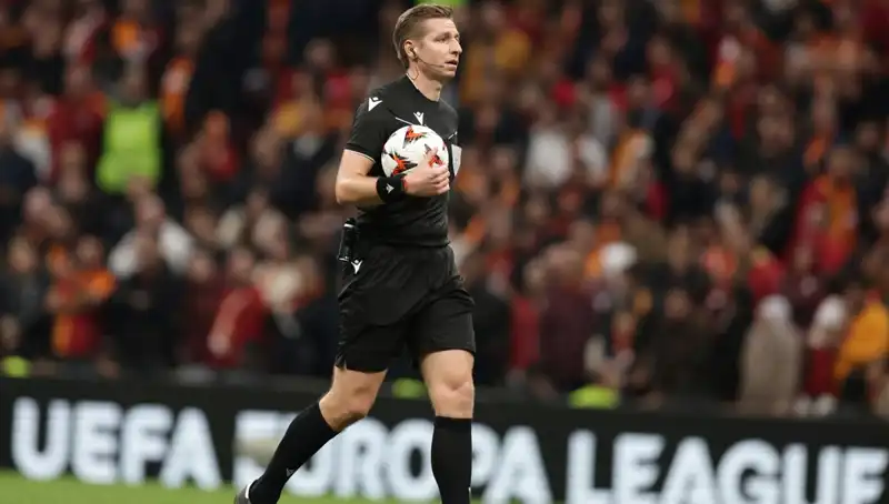 Galatasaray-Antalyaspor Maçında Önemli Gelişme: VAR'da Lawrence