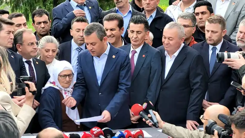 Ekrem İmamoğlu İçin CHP’den Destek İmza Kampanyası Başlatıldı