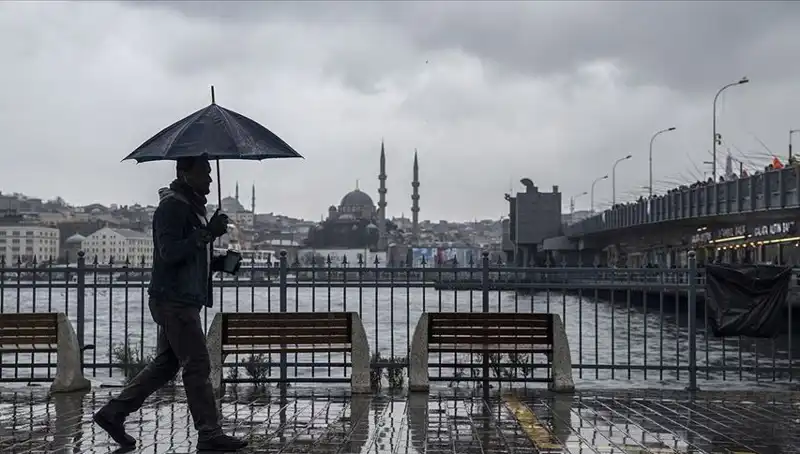 İstanbul'da Bahar Havası Sona Erdi: Kış, Yoğun Yağışlarla Geri Geliyor!