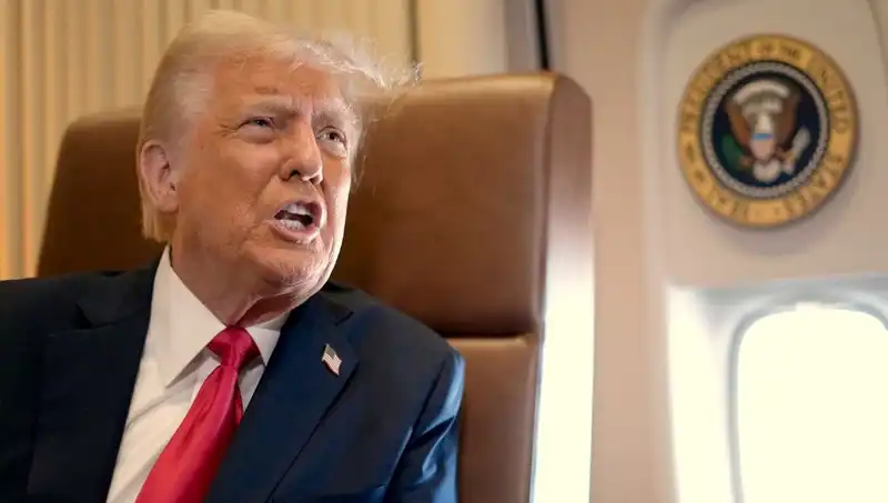 Trump'ın Resmi Dolar Üzerinde: Tarihi Yasa Tasarısı Neleri Değiştirecek?