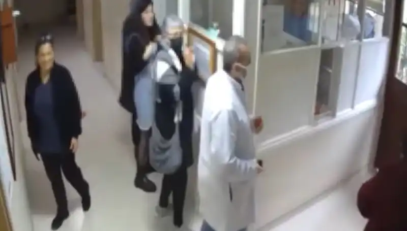 Üsküdar'da Doktorun Cumhurbaşkanına Hakaret Sebebiyle Hapis İstemine Dava Açıldı