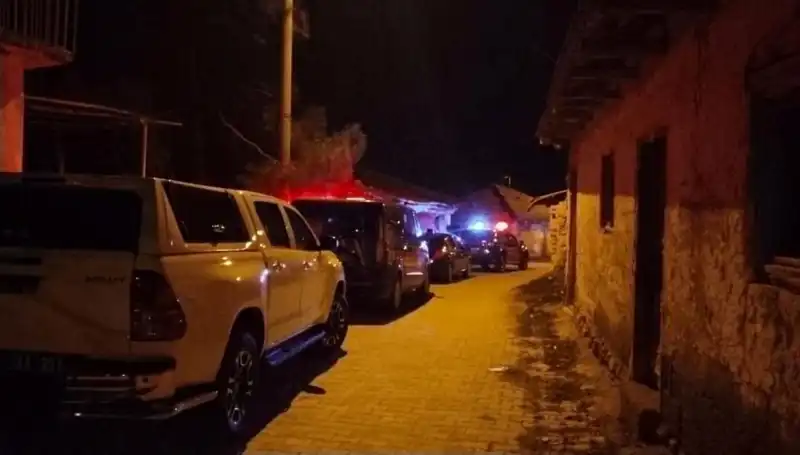 Oğul Cinayetinin Gürültüsü: Babası Toprağa Verildi