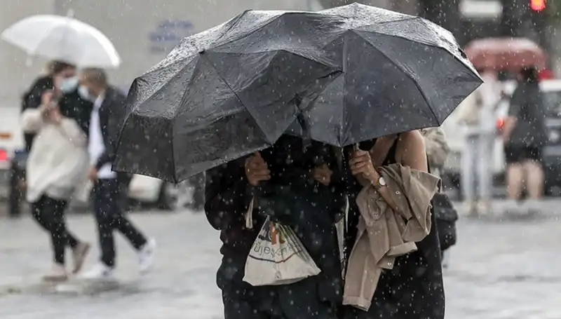 İstanbul'da Kış Soğuğu ve Sağanak Yağışlar Yeniden Dönüyor!