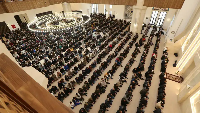 Cuma Namazı 4 Nisan 2025’te Hangi Saatte Kılınacak?