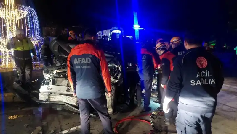 Erzurum'da Şok Kaza: Altı Aracın Hasarına Neden Olan Sürücü Gözaltında